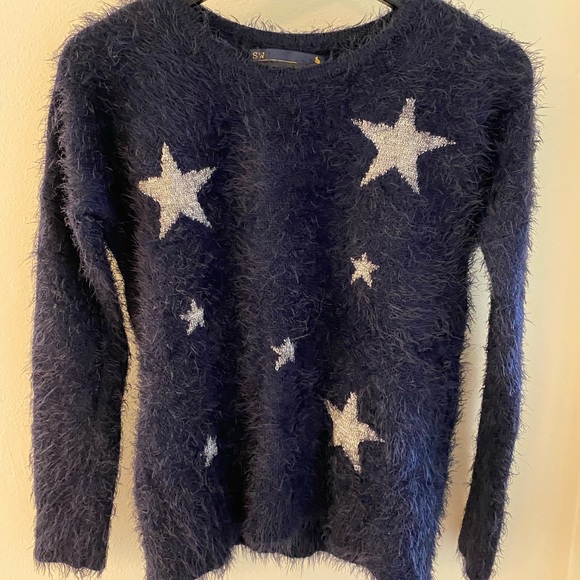 Sweater - Picture 4 of 6